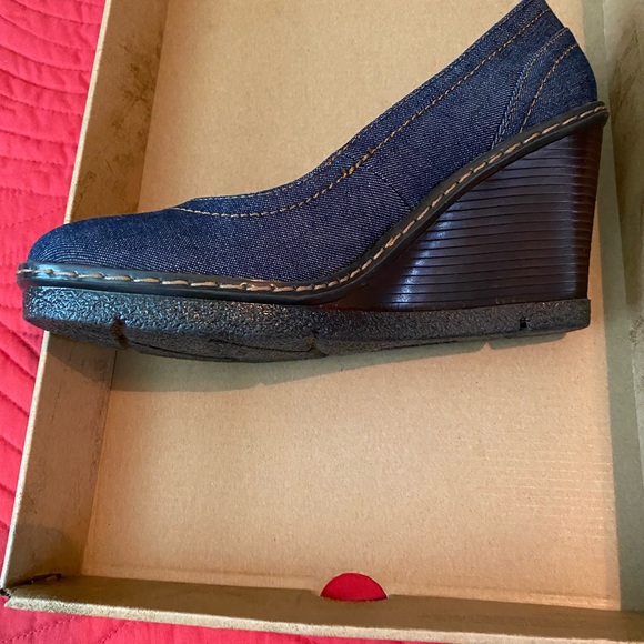 Demin 4 inch Wedges. - Picture 5 of 6